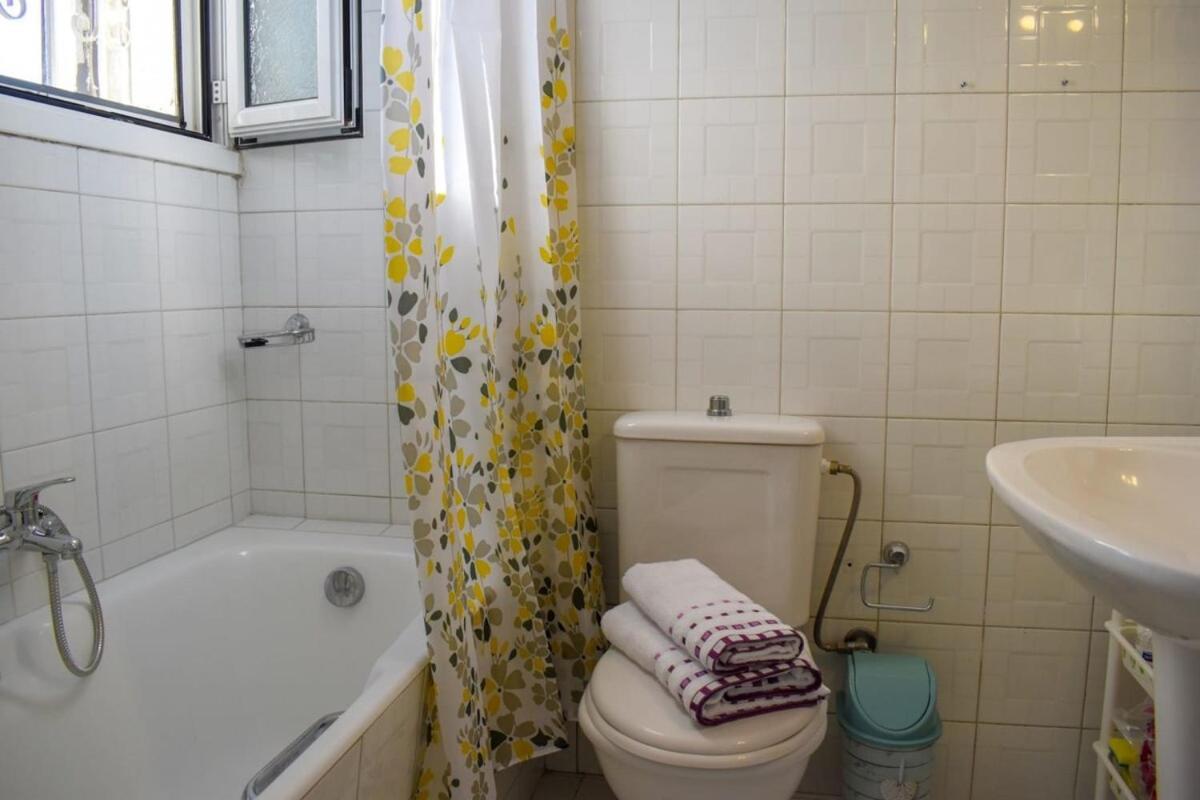 Villa Cozy Flat On The Main Square, 10Min To The Sea Kalamata Esterno foto