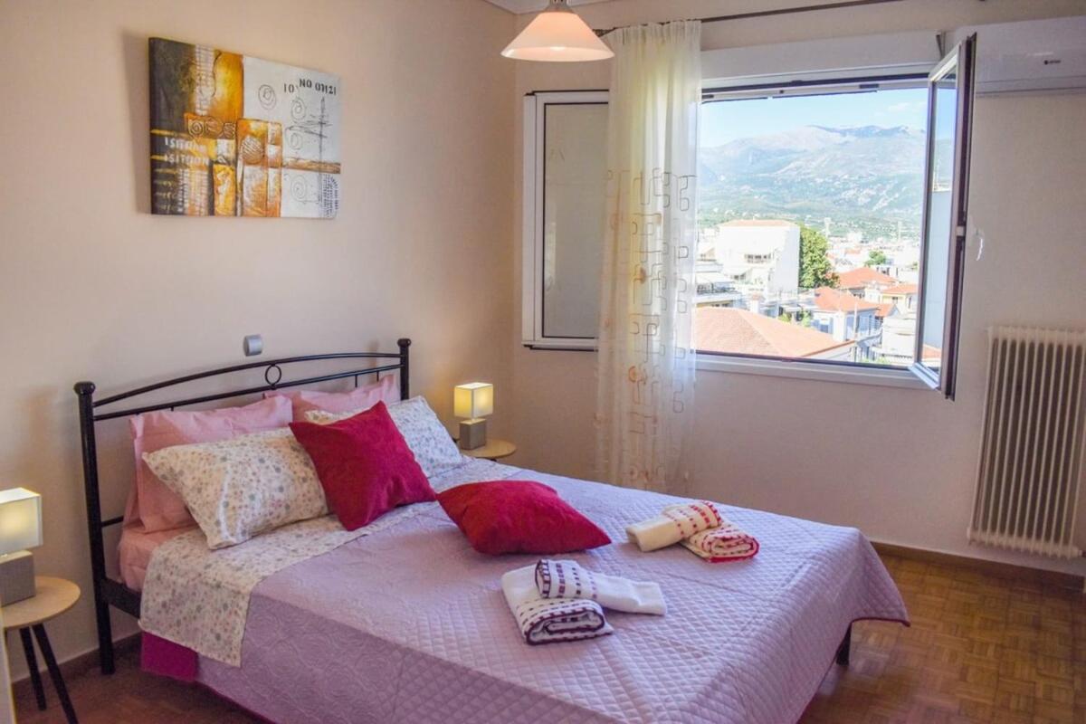 Villa Cozy Flat On The Main Square, 10Min To The Sea Kalamata Esterno foto