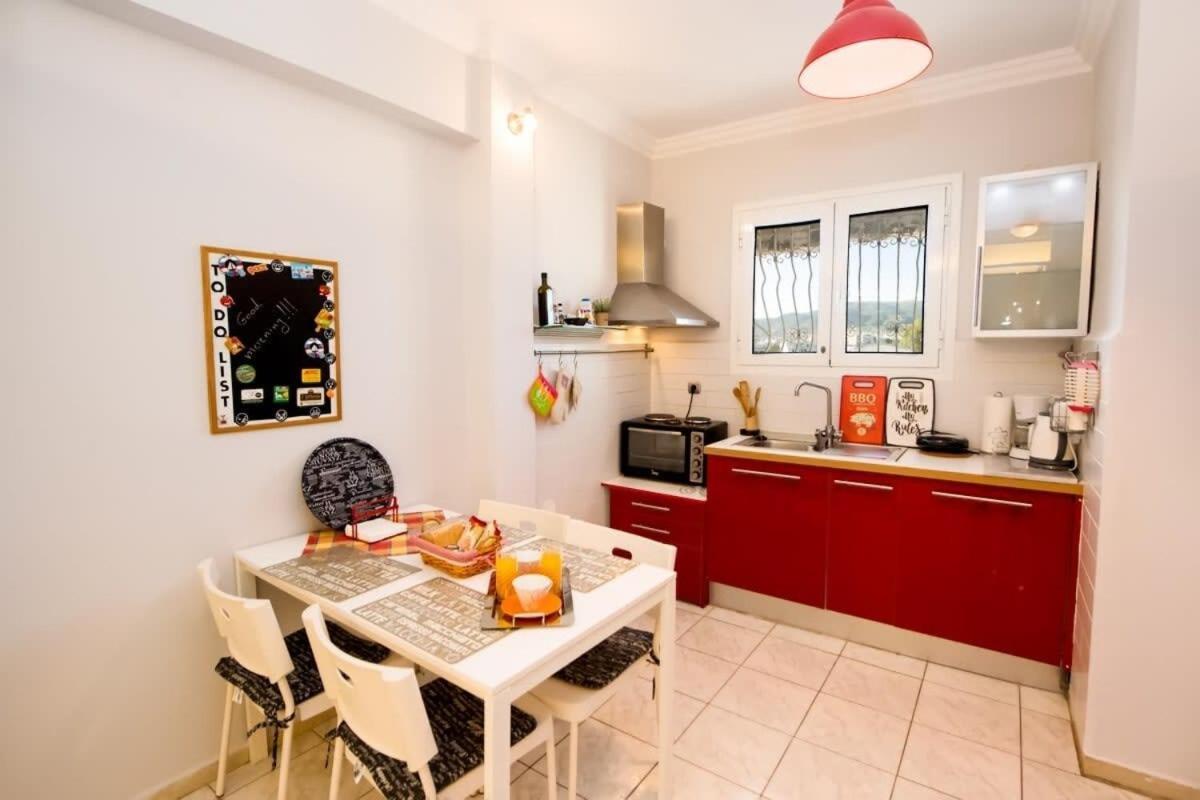 Villa Cozy Flat On The Main Square, 10Min To The Sea Kalamata Esterno foto